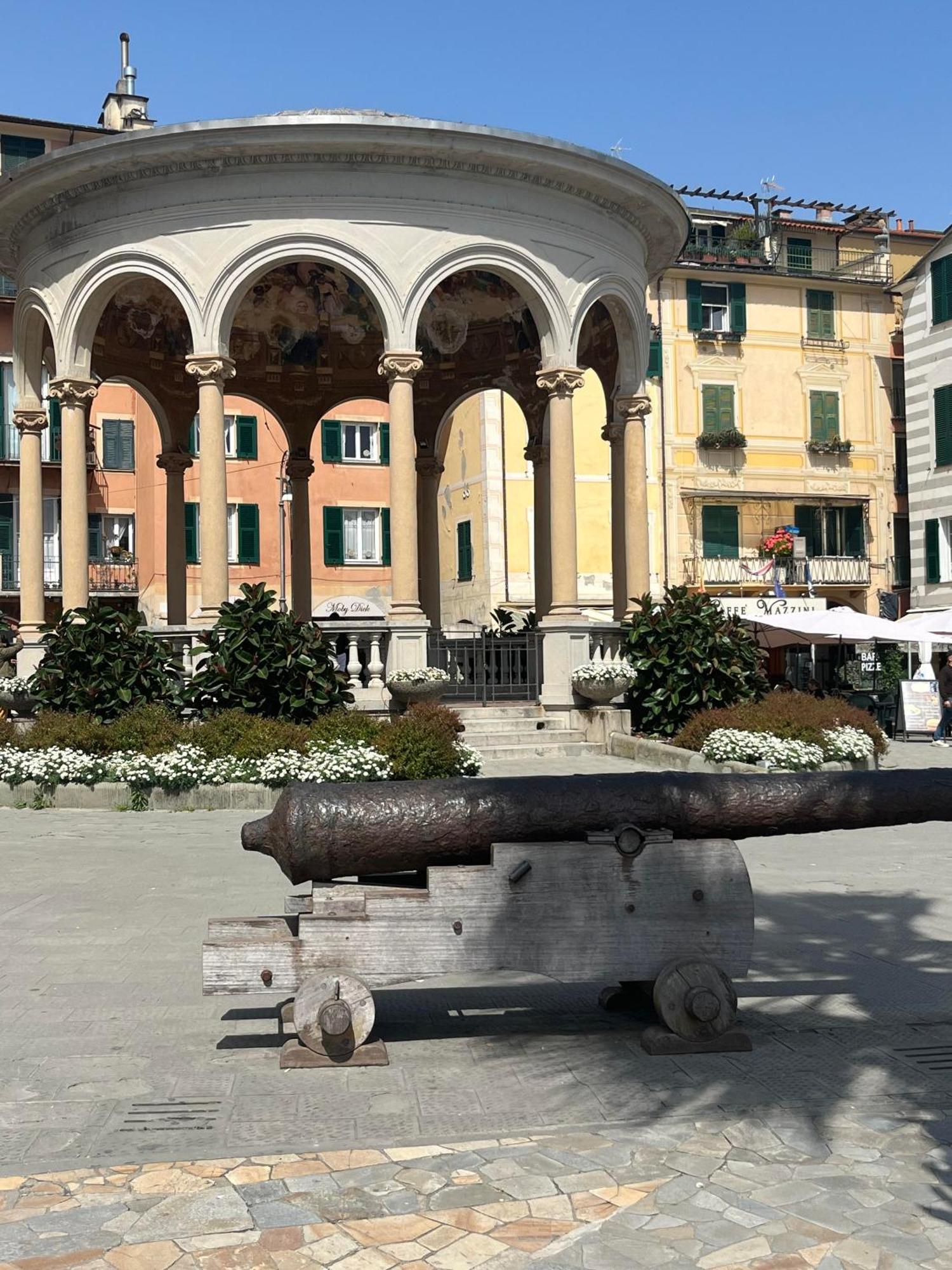 Ti Ci Devo Portare Lägenhet Rapallo Exteriör bild